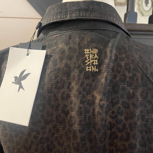 053 Free People x  OneTeaspoon Night Animal Longline Denim Shirt NWT Size Medium - Picture 11 of 11